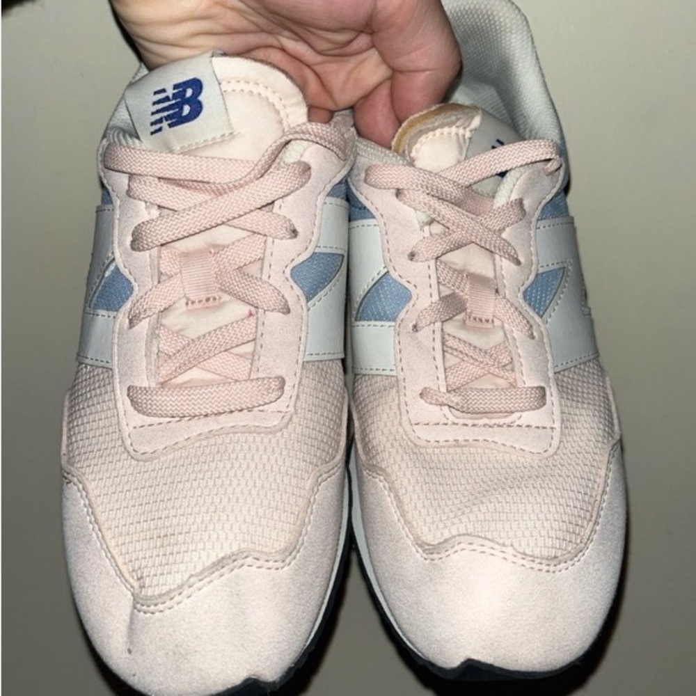 New Balance 237 - image 4